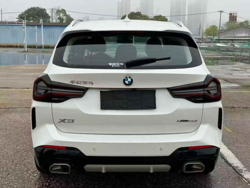 常德22年宝马X38