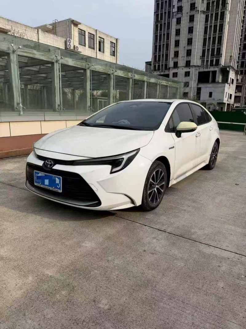 九江24年丰田雷凌2