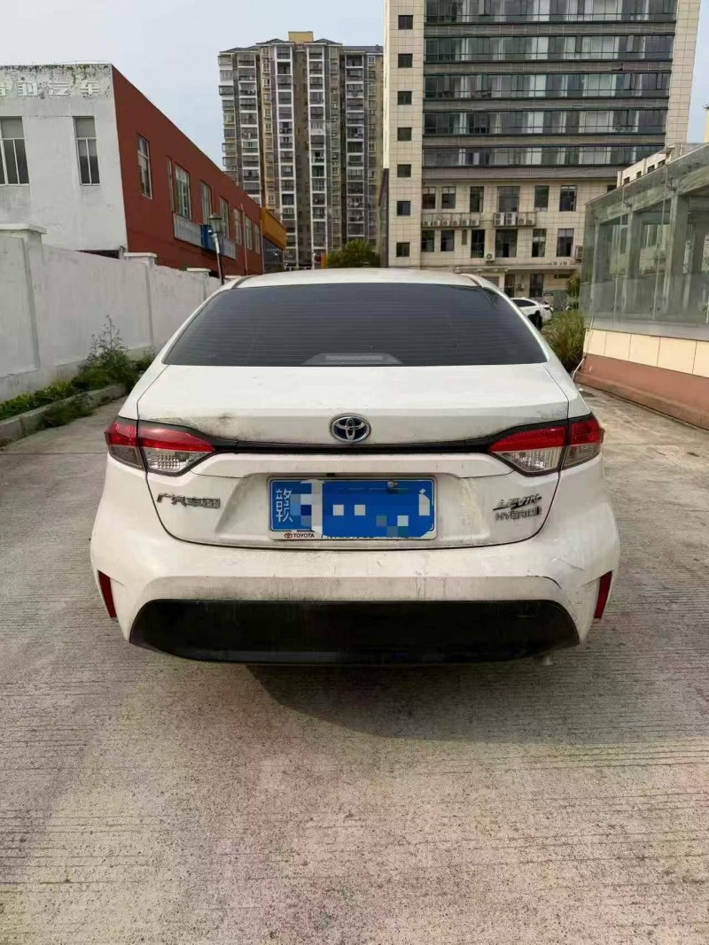 九江24年丰田雷凌8