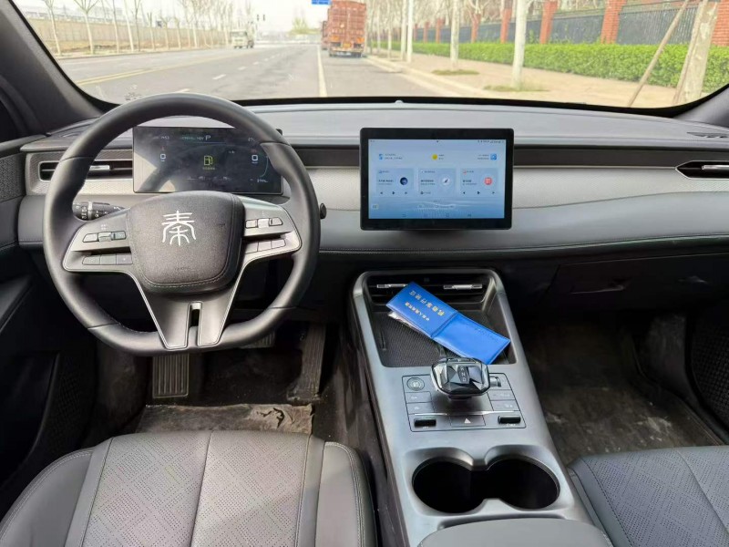 郑州25年比亚迪秦8