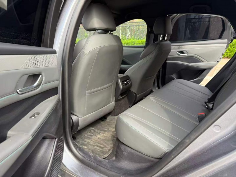 郑州25年比亚迪秦9