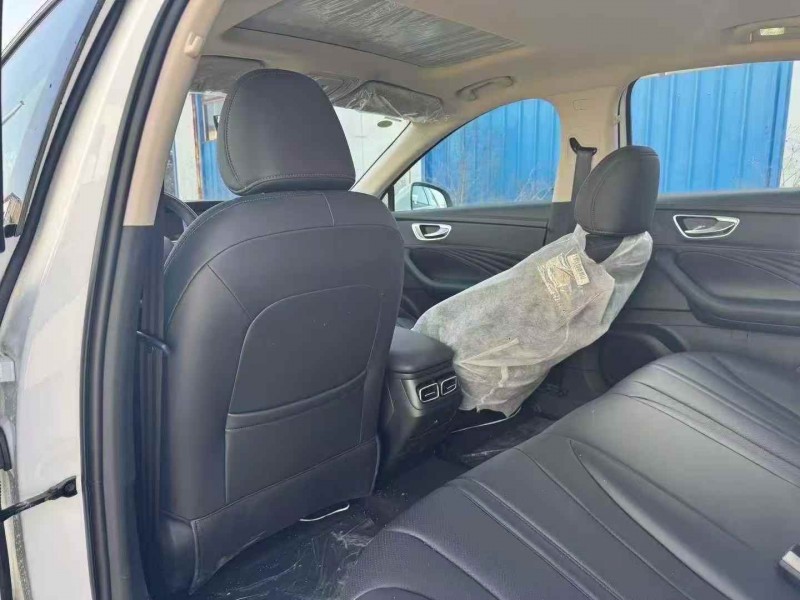 郑州25年荣威D77