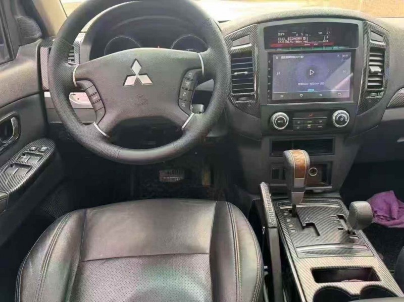 郑州19年三菱帕杰罗8