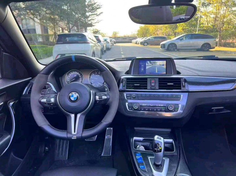 广州21年宝马2系7