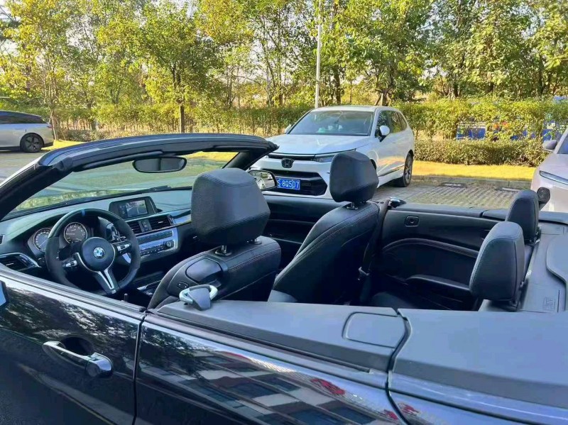 广州21年宝马2系8