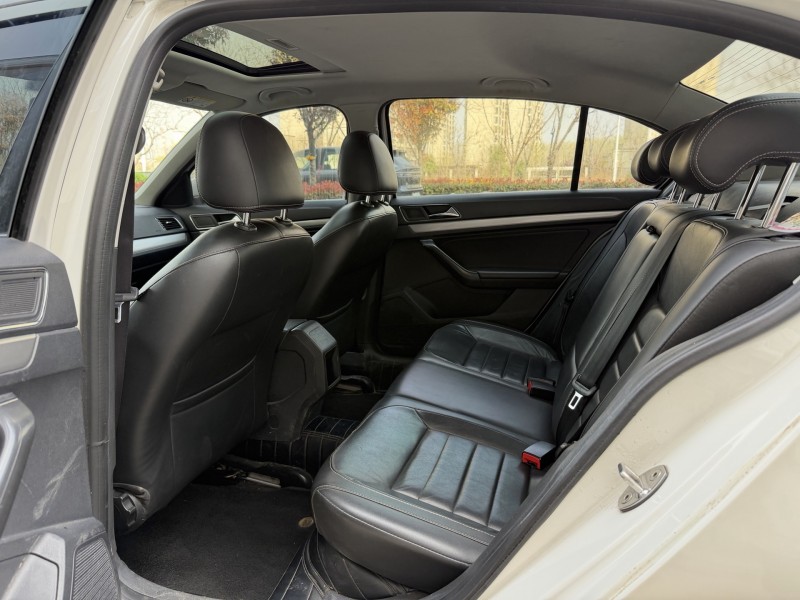 济宁20年大众朗逸6