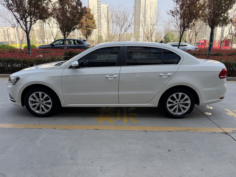 济宁20年大众朗逸8