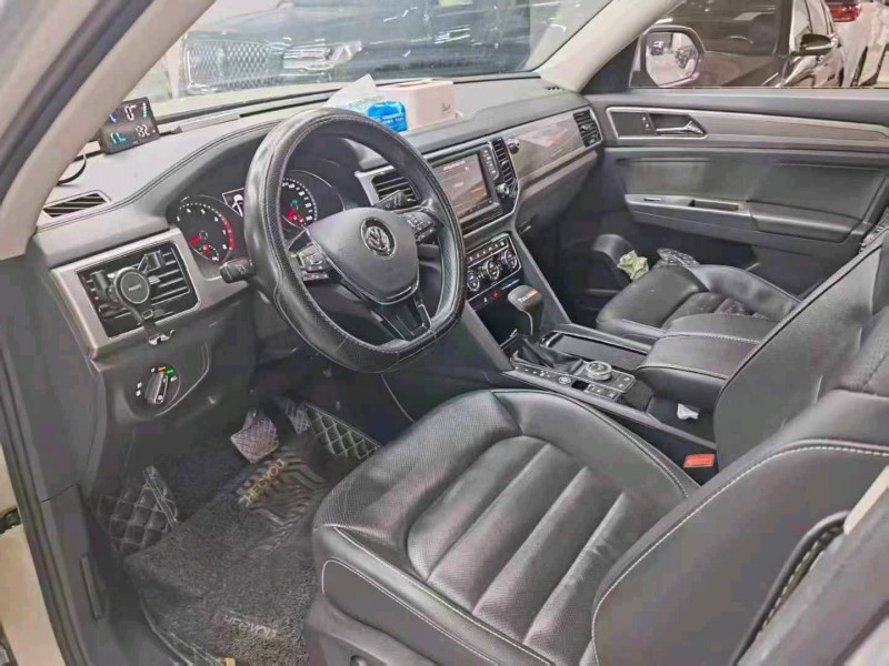 广州18年大众途昂3