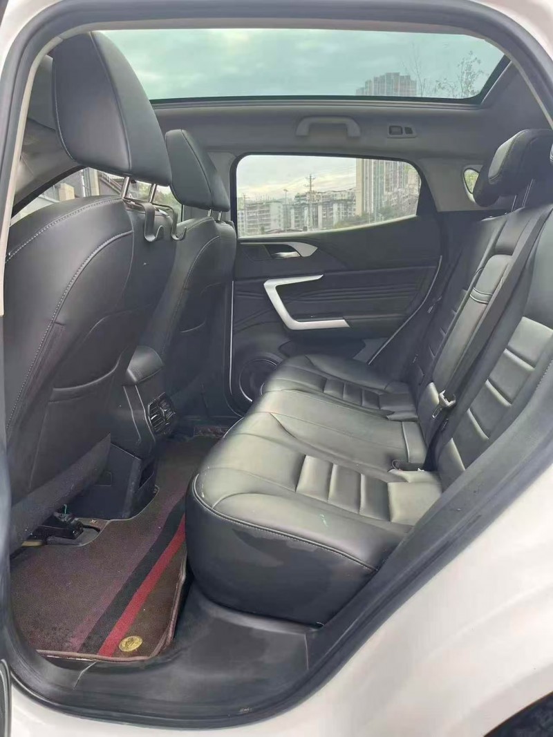 重庆21年长城汽车魏牌4