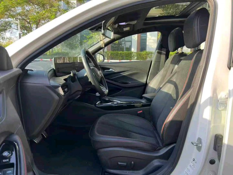 广州23年别克威朗8