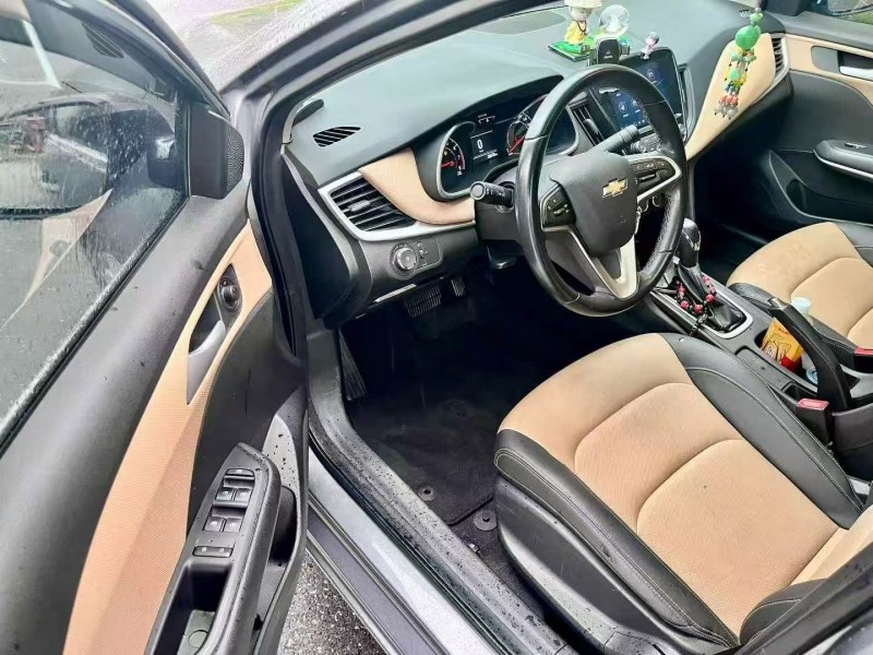 三明22年雪佛兰科鲁泽4