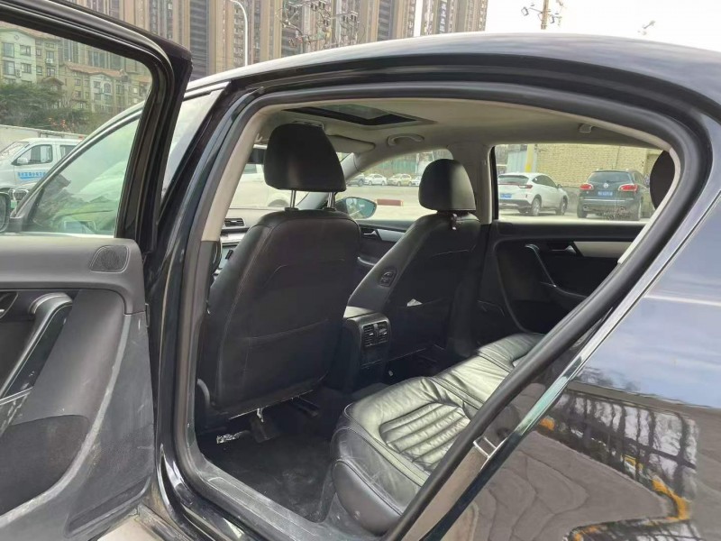 平顶山14年大众迈腾5