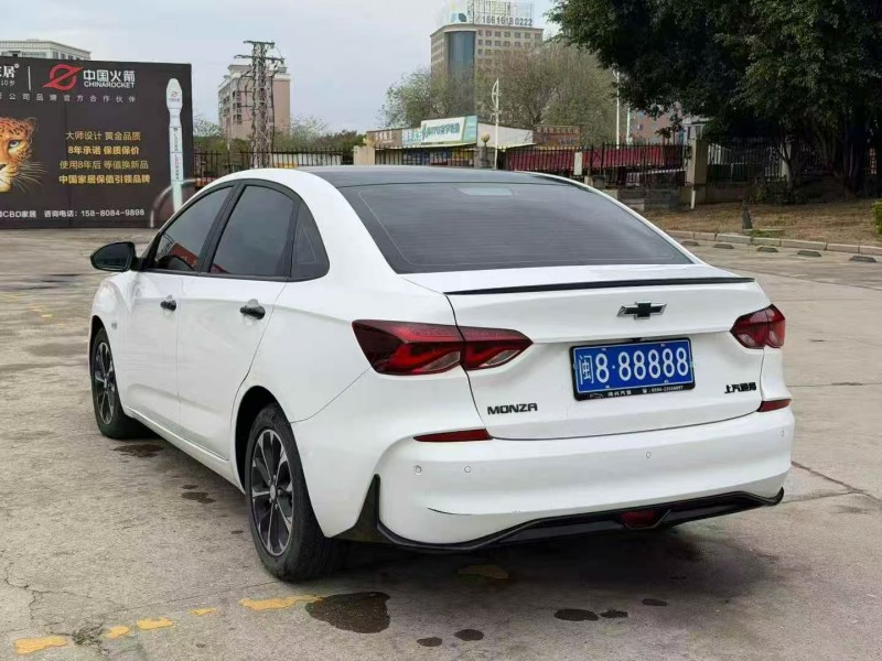 莆田22年雪佛兰科鲁泽8