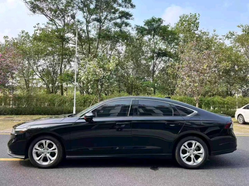 广州23年本田雅阁4