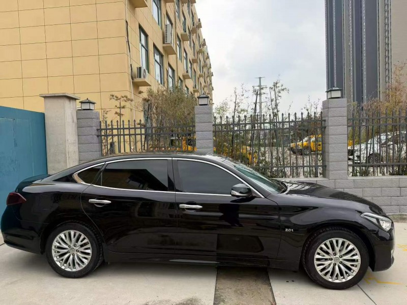 平顶山19年英菲尼迪Q702