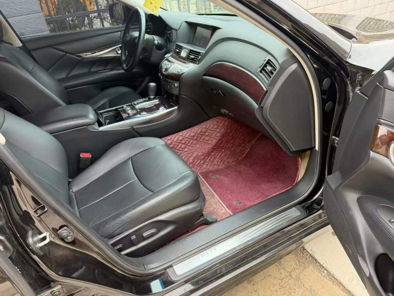 平顶山19年英菲尼迪Q705