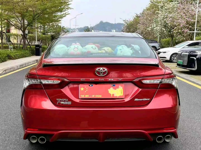 广州19年丰田凯美瑞5