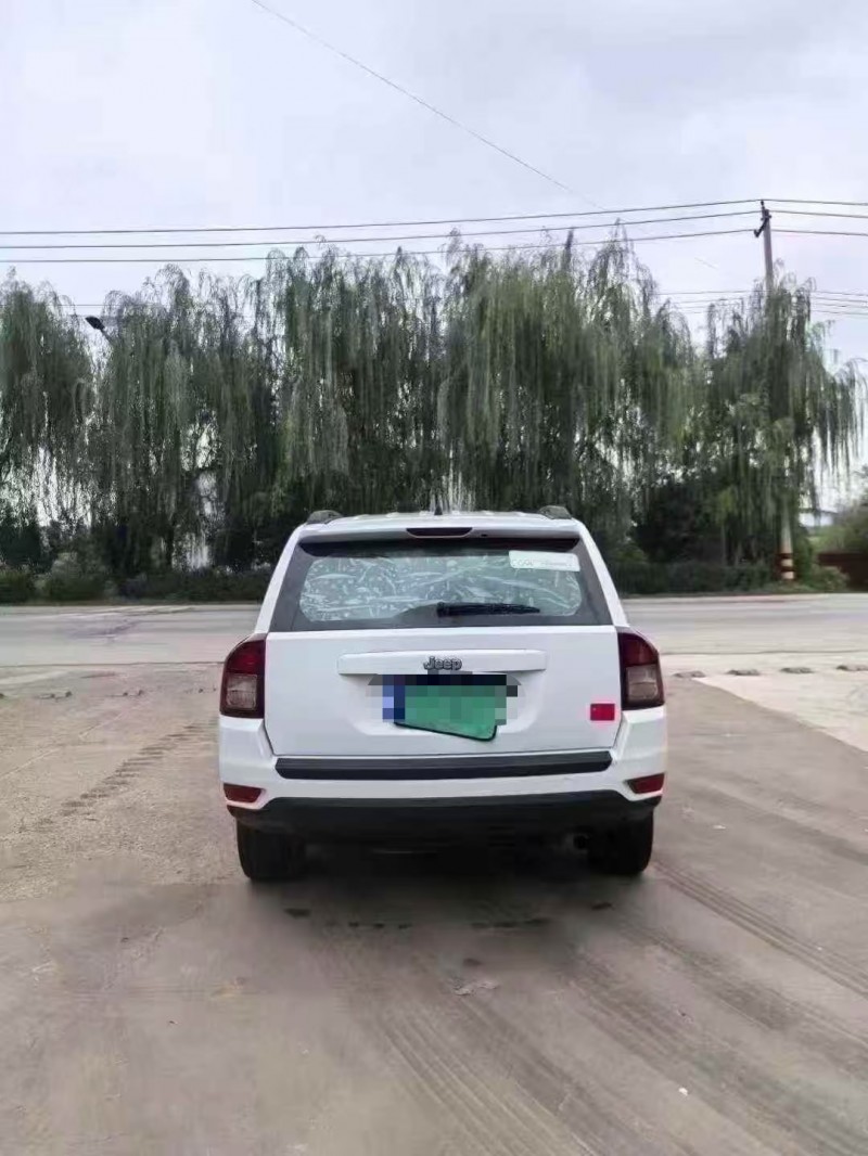 菏泽16年Jeep指南者9