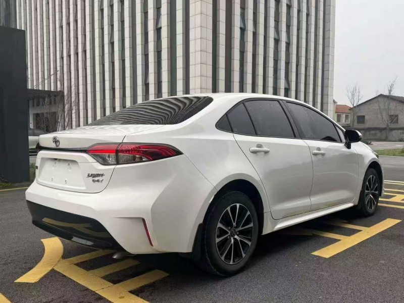 岳阳24年丰田凌放8