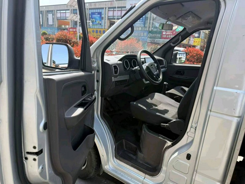 襄阳23年凯马汽车骏航6