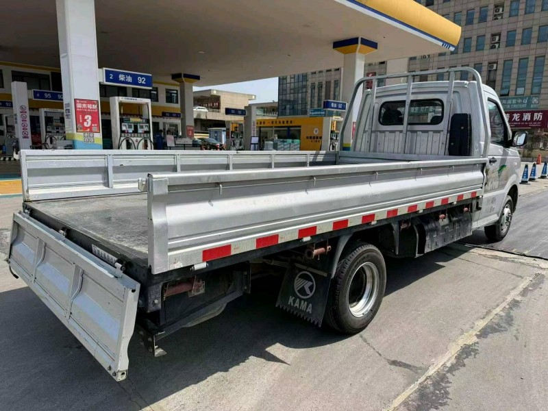 襄阳23年凯马汽车骏航9