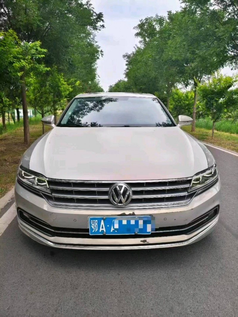 石家庄17年大众辉昂1