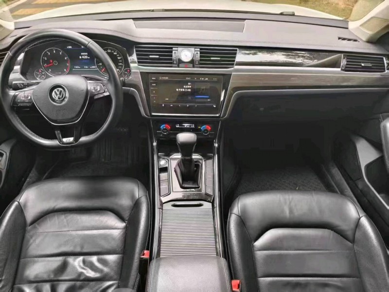 石家庄17年大众辉昂6