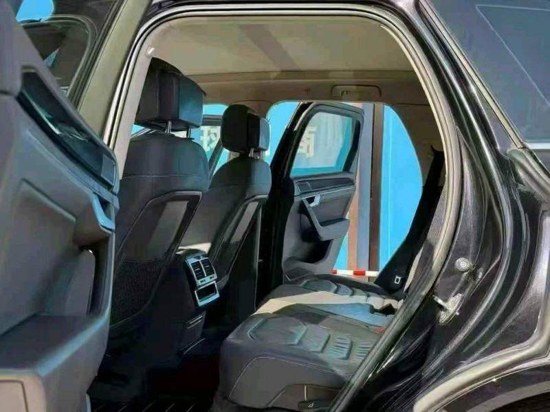 深圳21年大众途锐6