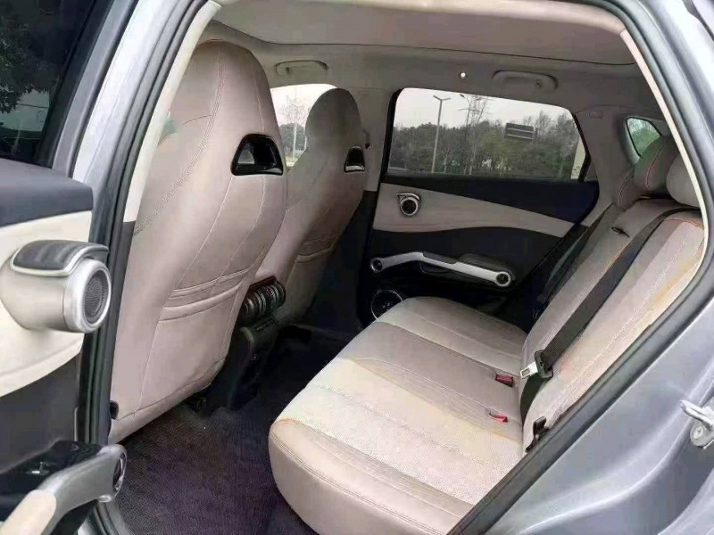 湖州23年比亚迪元5