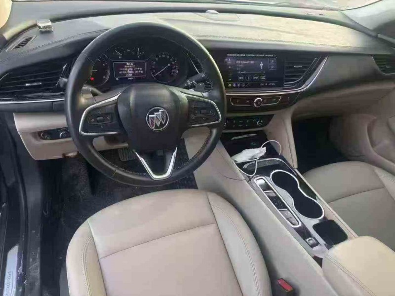 重庆22年别克君威4