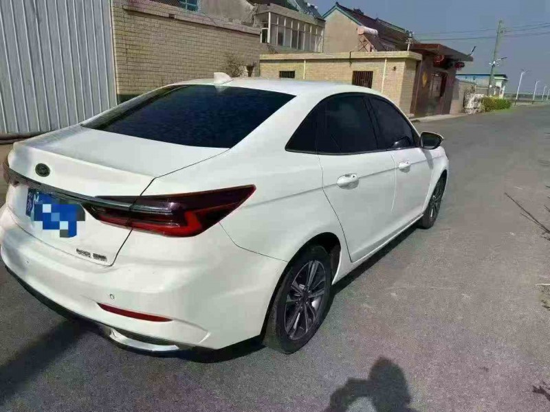 马鞍山22年福特福睿斯7