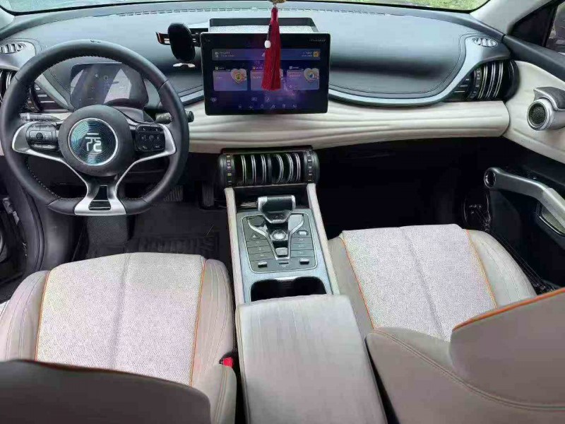 衢州22年比亚迪元5