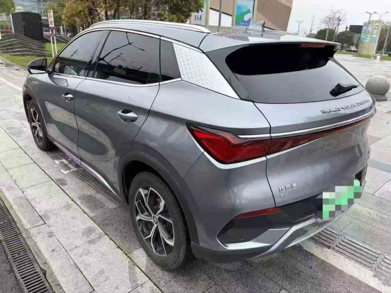 衢州22年比亚迪元8