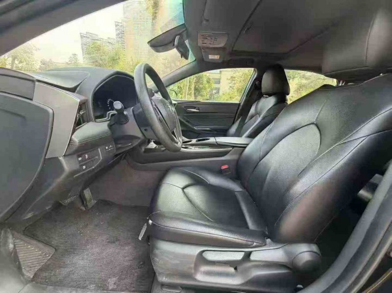 湛江22年丰田亚洲龙5