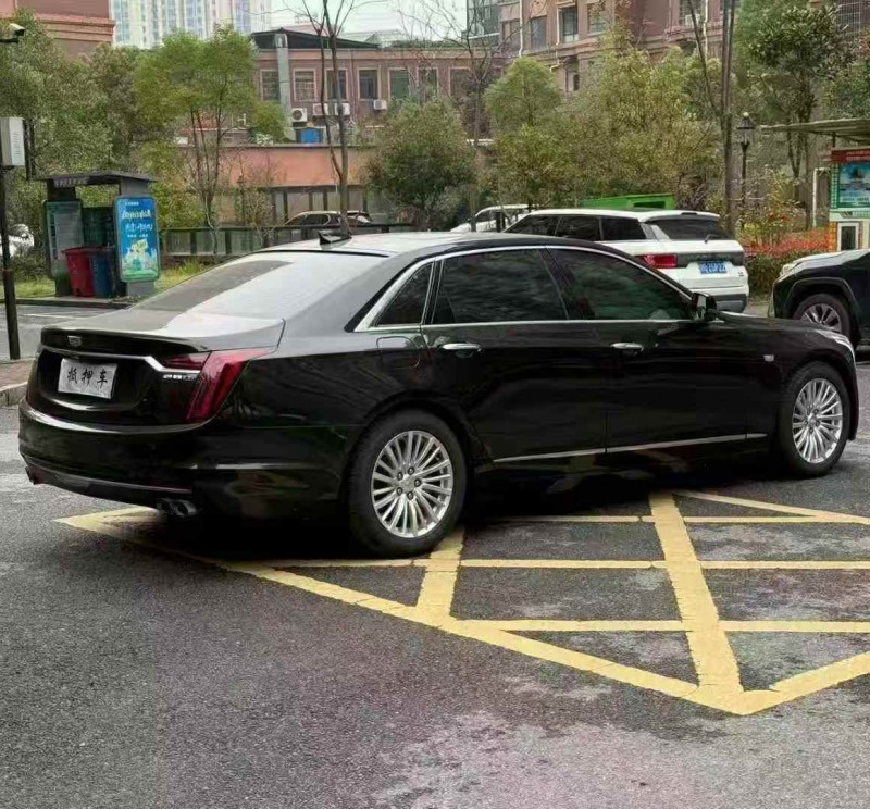九江20年凯迪拉克CT67