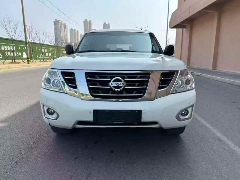 东营18年日产途乐1