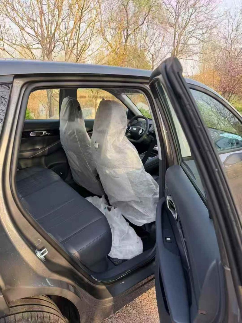 青岛25年吉利银河4