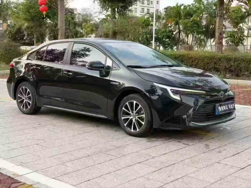 汕头24年丰田雷凌3