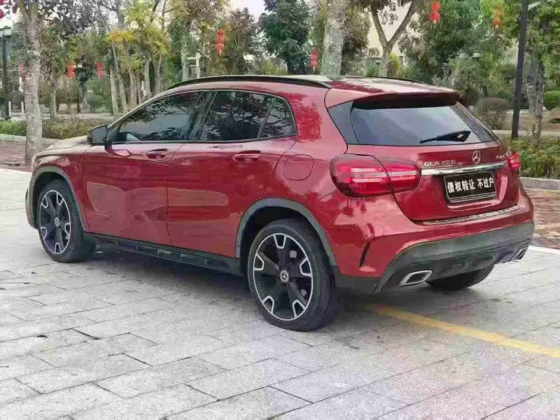 汕头19年奔驰GLA7