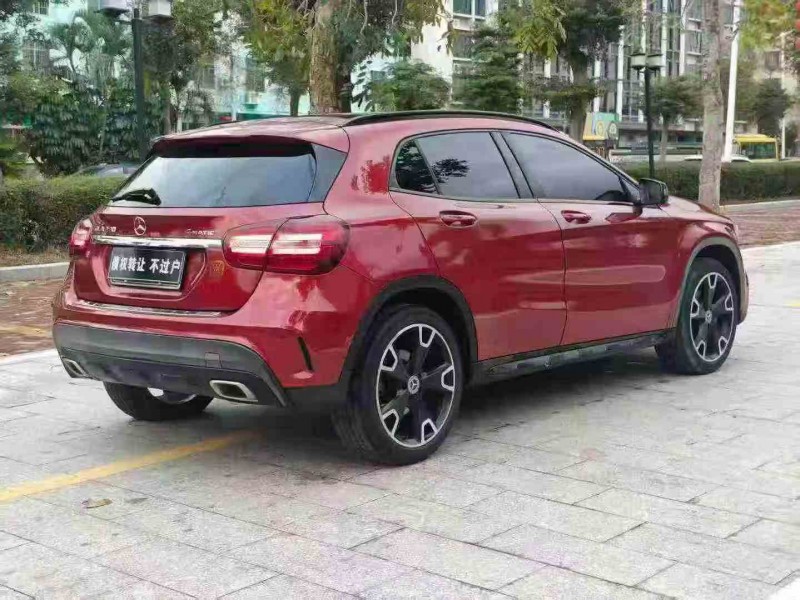 汕头19年奔驰GLA8