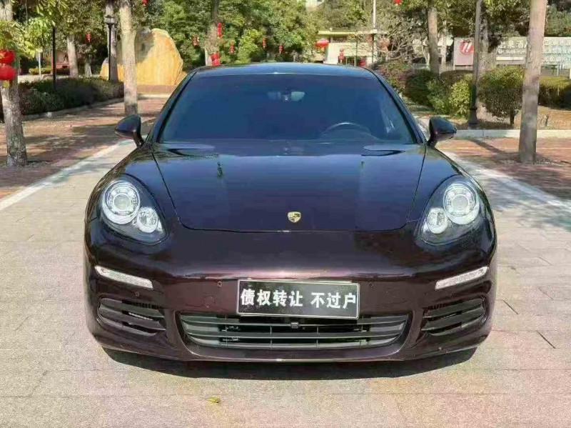 汕头15年保时捷帕拉梅拉1