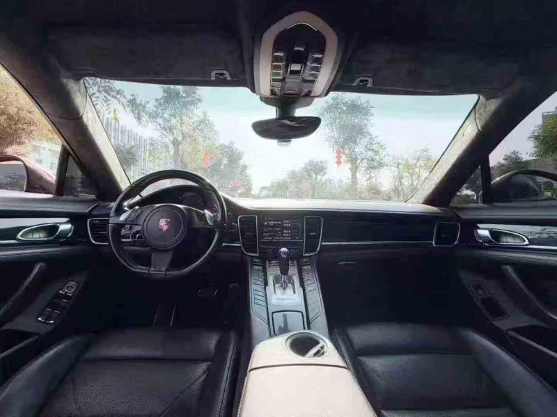 汕头15年保时捷帕拉梅拉5