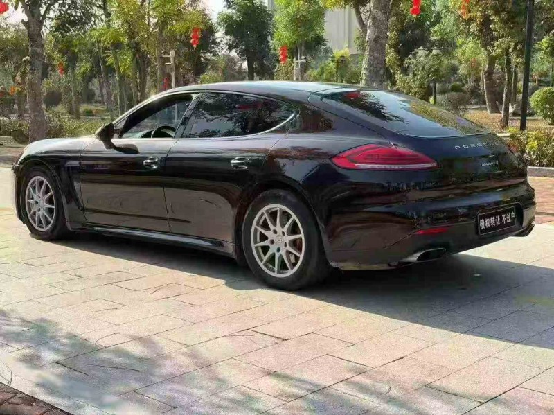 汕头15年保时捷帕拉梅拉8