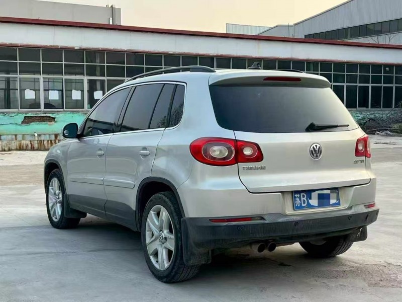 菏泽10年大众途观7