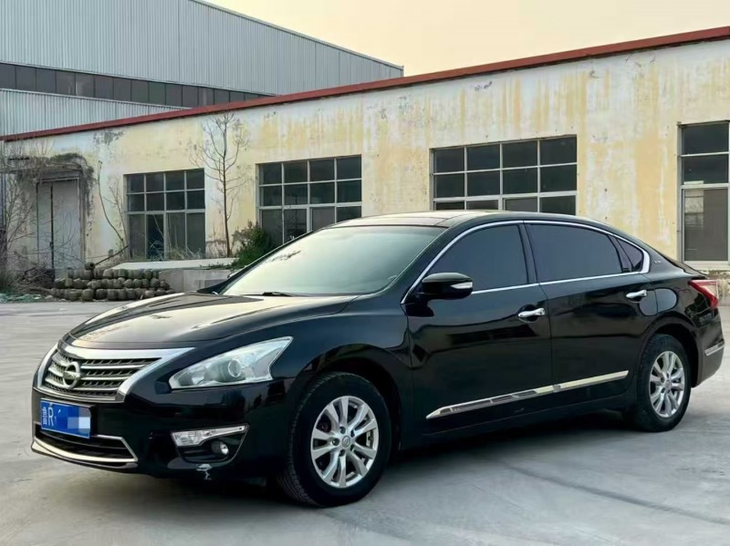 菏泽15年日产天籁3