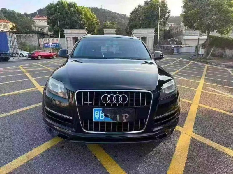 深圳12年奥迪Q71