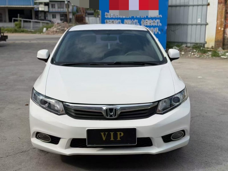 茂名13年本田思域1