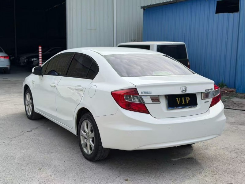 茂名13年本田思域3