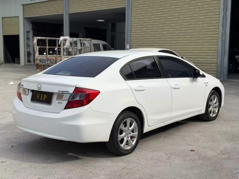 茂名13年本田思域6