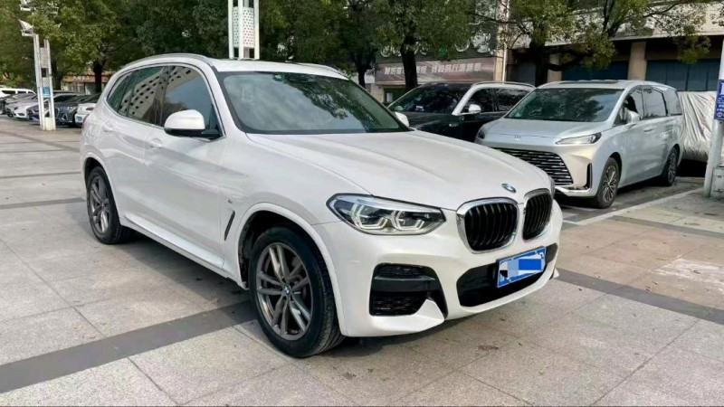 常州21年宝马X35